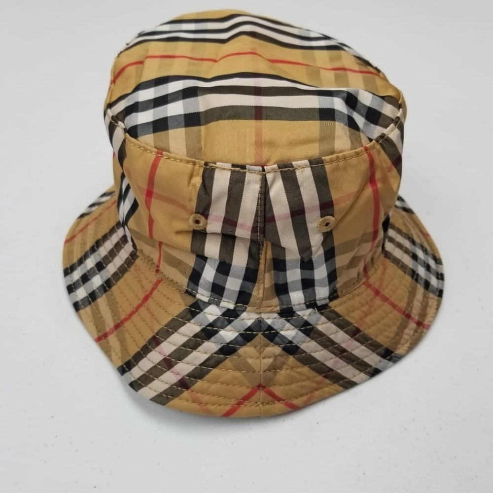 Very Nice womens bucket hat
